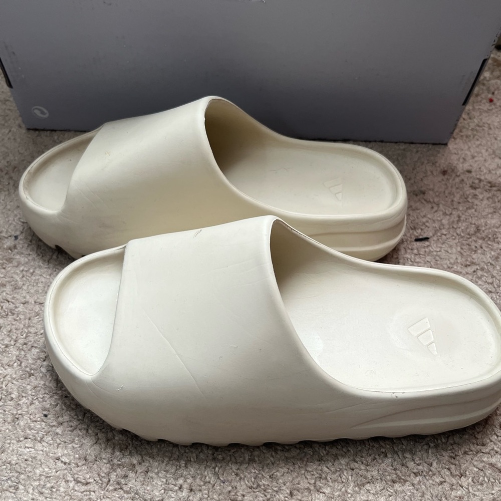 Yeezy Women's Slippers - Cream
